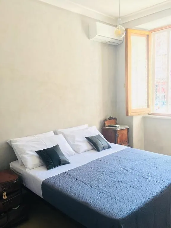 MarkethouseKatania 0*, Katania Włochy